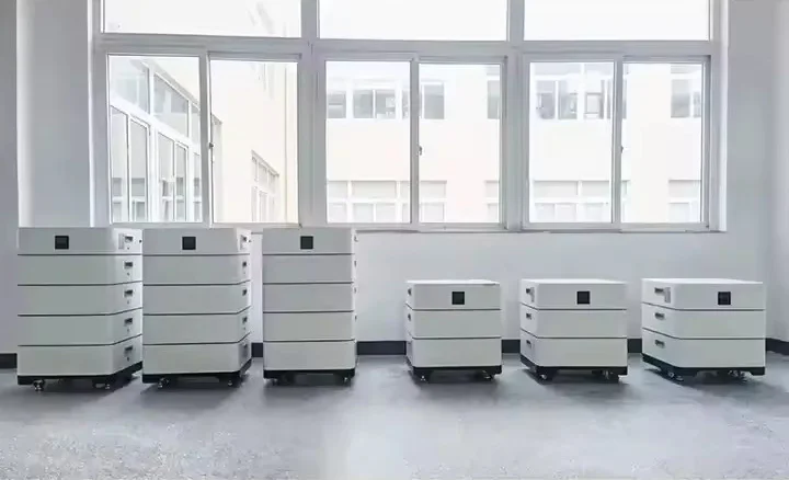 家庭储能系统 可堆叠锂离子电池组 51.2V 内置 5KW 逆变器，带 BMS 100Ah 200Ah 300Ah 400Ah 6